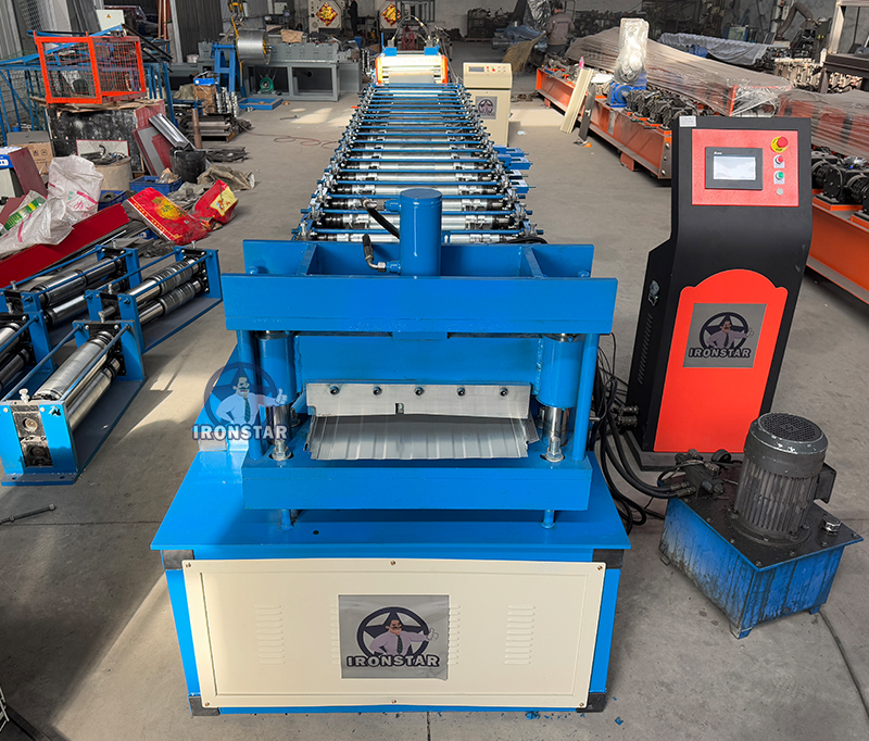 Standing seam snap lock roll forming machine in Slovakia 4
