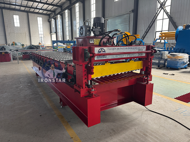 762 836mm corrugated roll forming machine in Bolivia 4