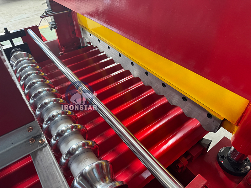 762 836mm corrugated roll forming machine in Bolivia 10