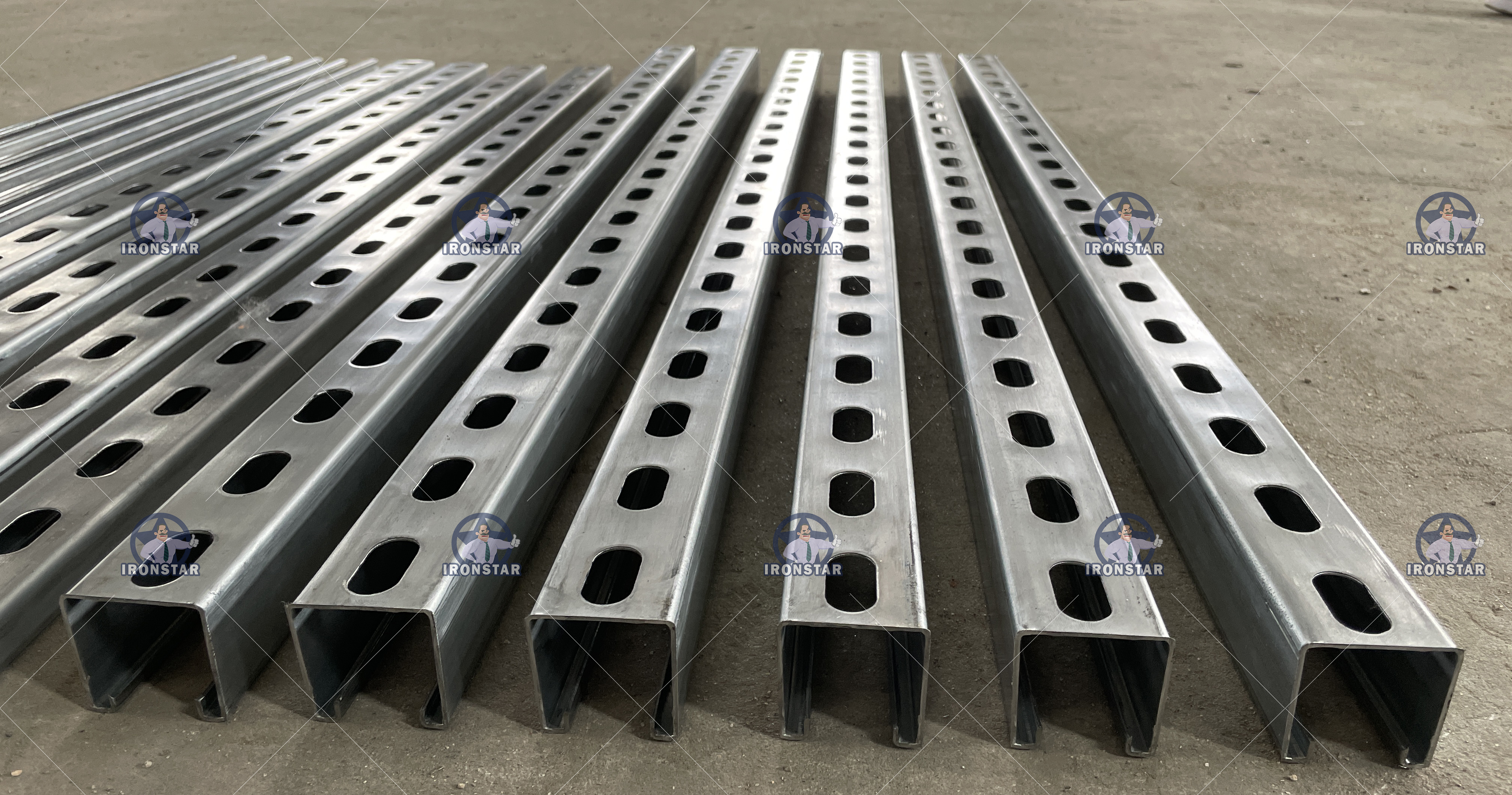 Ligne de profilage de supports Solor 1,6 mm 41*21 / 41*41 (2 tailles en 1) pour le Mexique 9