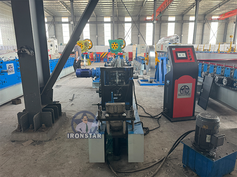 41*21 / 41*41 / 41*82mm 3 sizes in 1 Solor bracket roll forming machine in Saudi Arabia 2