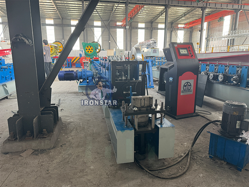 41*21 / 41*41 / 41*82mm 3 sizes in 1 Solor bracket roll forming machine in Saudi Arabia 3