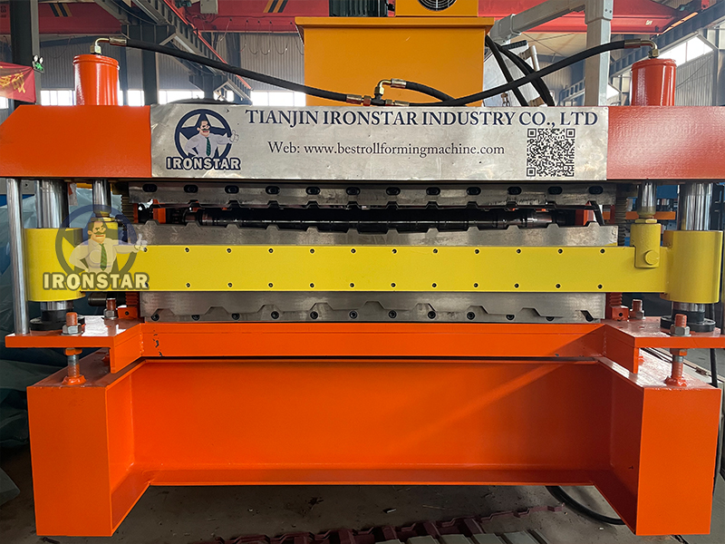 T10 and T18 double layer roll forming machine in Kyrgyzstan | C10 and C18 double deck machine 5