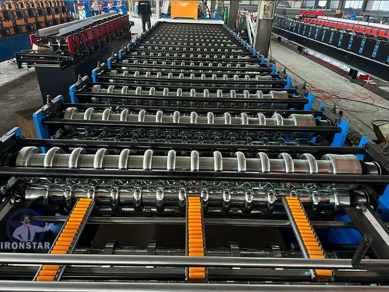 Machine de profilage à rouleaux double couche trapézoïdale et ondulée à 8 nervures en Amérique 7