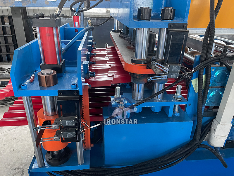 836 corrugated and 828 glazed tile double layer roll forming machine1 5