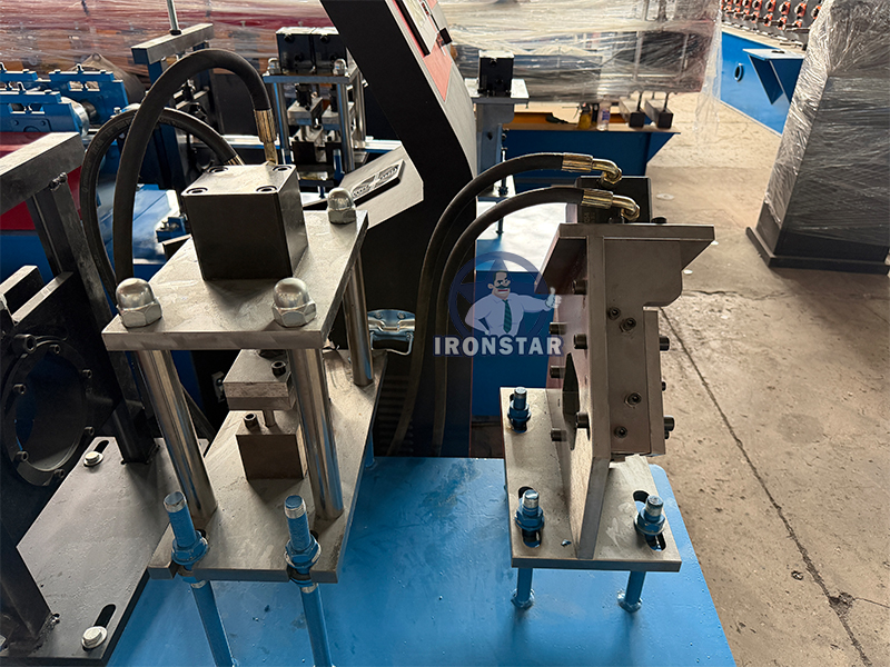 Holiday light U track roll forming machine in US utah 6