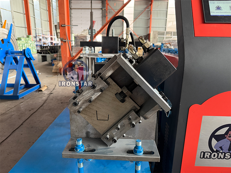 Holiday light U track roll forming machine in US utah 7