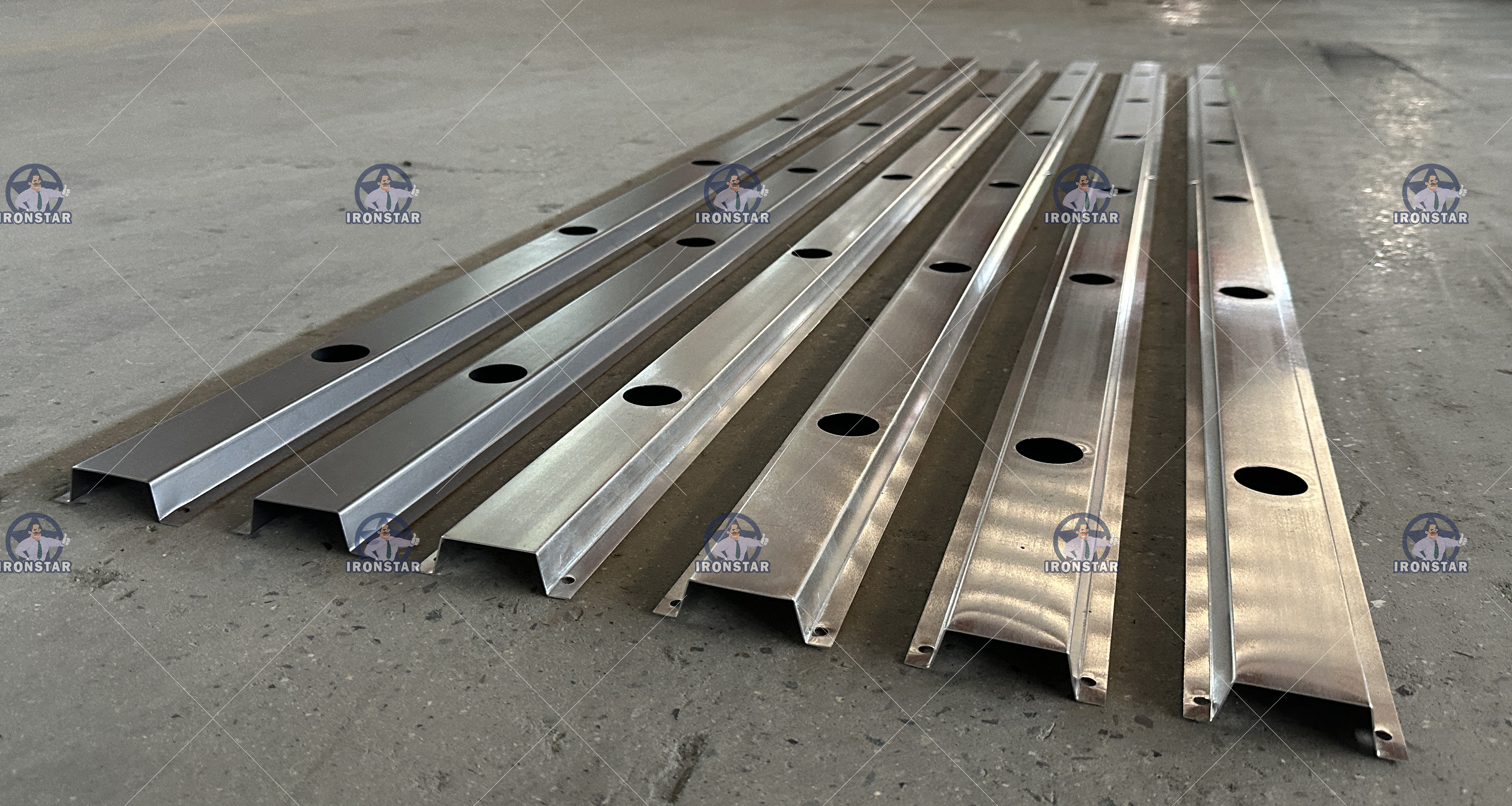 Christmas Light tracking Omega shape roll forming machine in US Utah 8