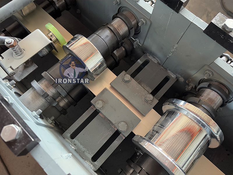 Punching holes omega and U profile 2 in 1 roll forming machine in US 9