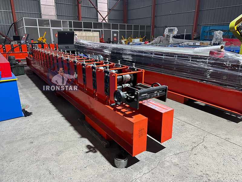 Rolling shutter door roll forming machine in Nigeria 8