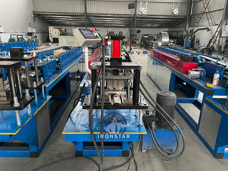 Máquina perfiladora de puertas enrollables para Libia 5