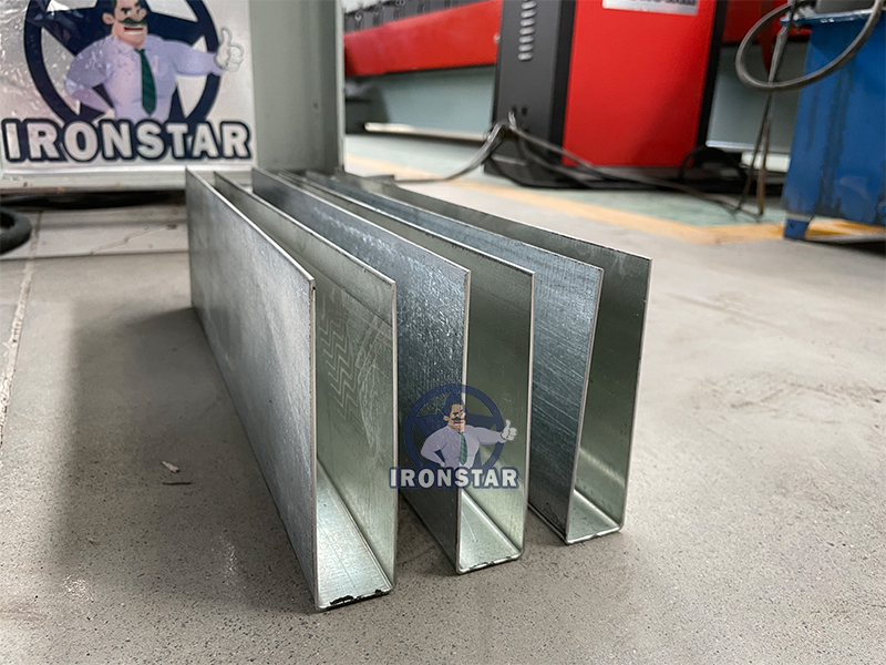 Станок для профилирования направляющих U-образной формы IRONSTAR 30*120 мм для Бразилии 10