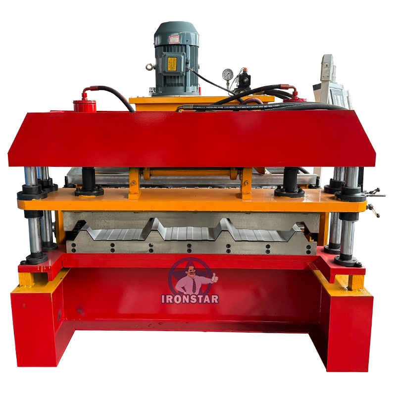 Tr4 trapezoidal roofing sheet roll forming machine for Peru 1