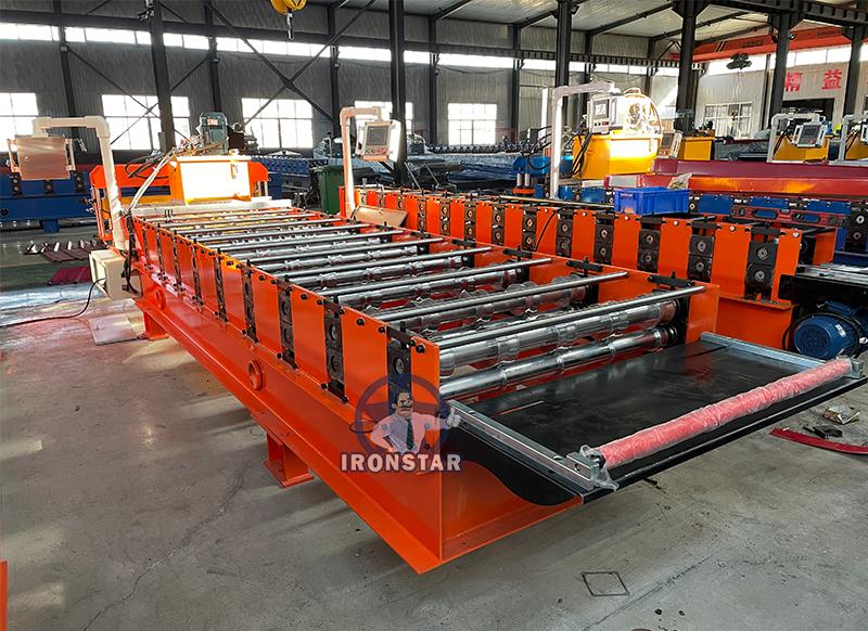 Профилегибочная машина для производства панелей IRONSTAR AG в Америке 9