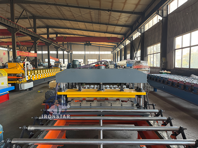 6 rib tracking cutting trapezoidal roofing sheet roll forming machine 10