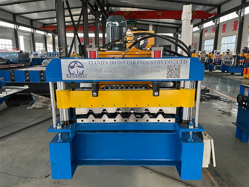 Máquina perfiladora de láminas para techos de 7,2 litros para uso en el mercado estadounidense. 2
