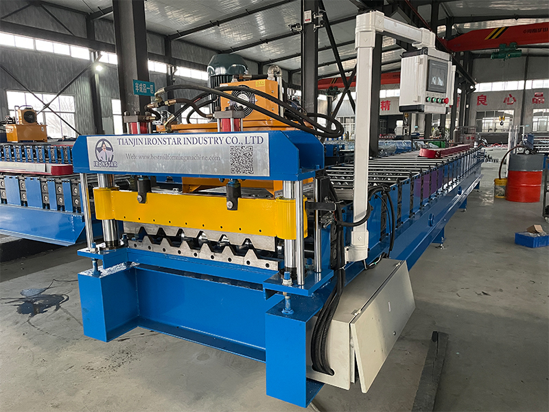Máquina perfiladora de láminas para techos de 7,2 litros para uso en el mercado estadounidense. 4