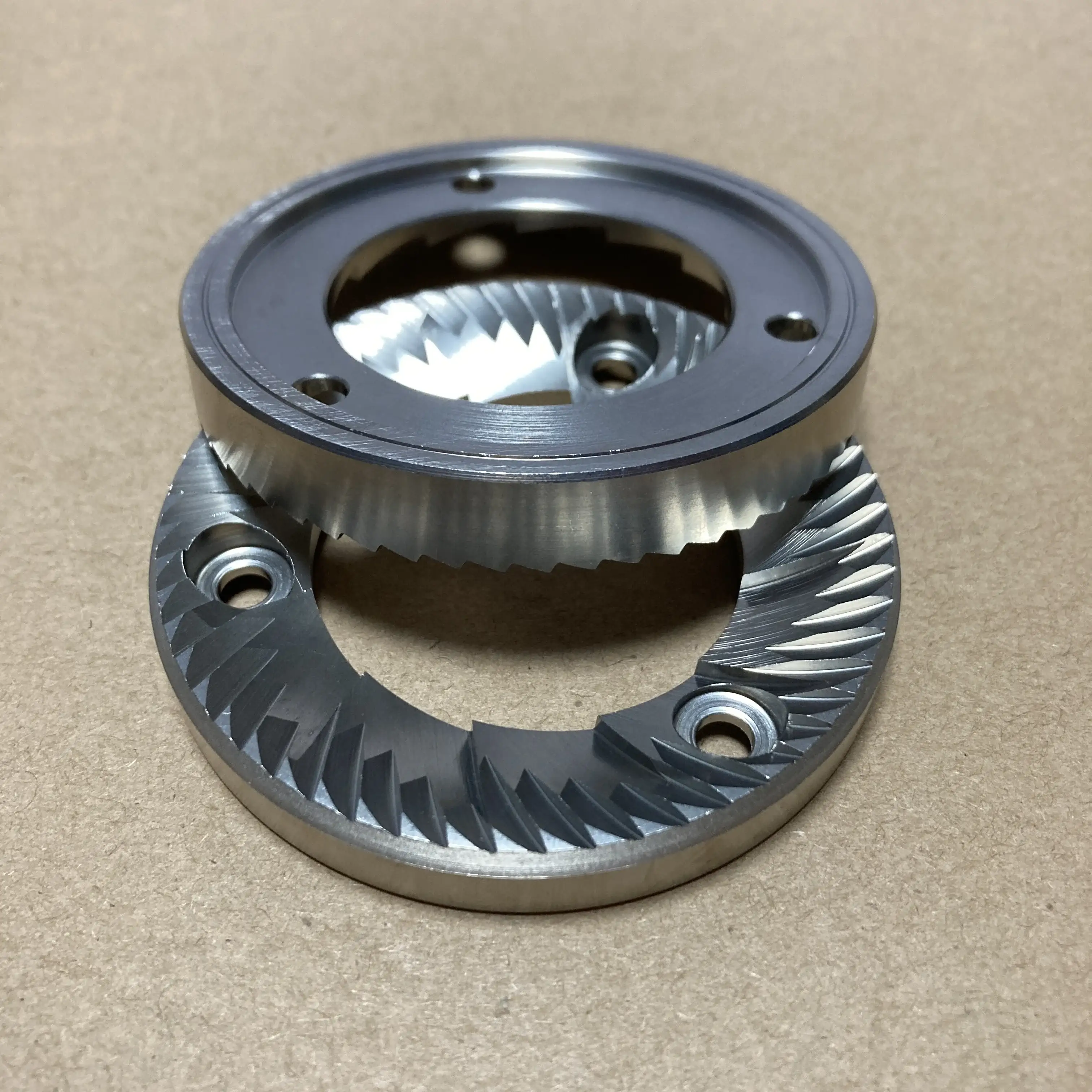단일 원산지 커피 메이커 위에 부어 커피 브루 그라인더 표준 64mm 브루 버 플랫 휠 브루 버 페어 세트 1