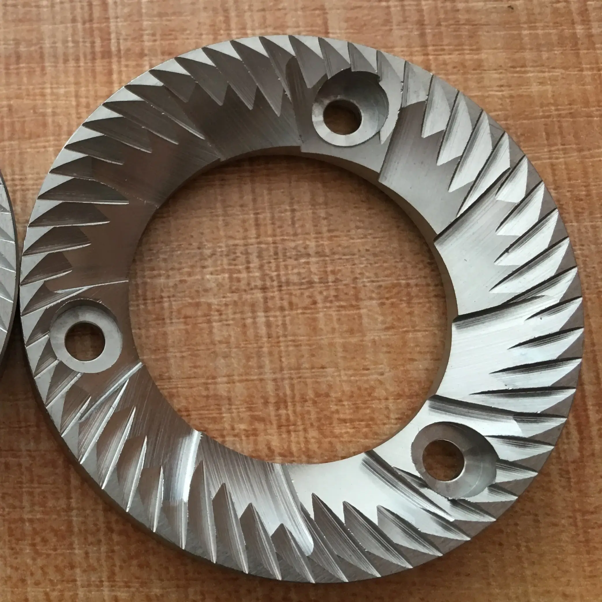Uncovering The Advantages Of Coffee Grinding Discs: A Guide To Efficient Coffee Brewing 1
