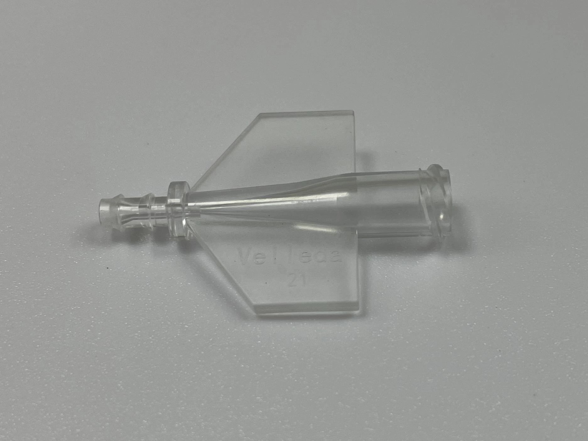 Moldeo de inyección de alta precisión para piezas de plástico médico: conectores de Luer Medical Clear PC 1