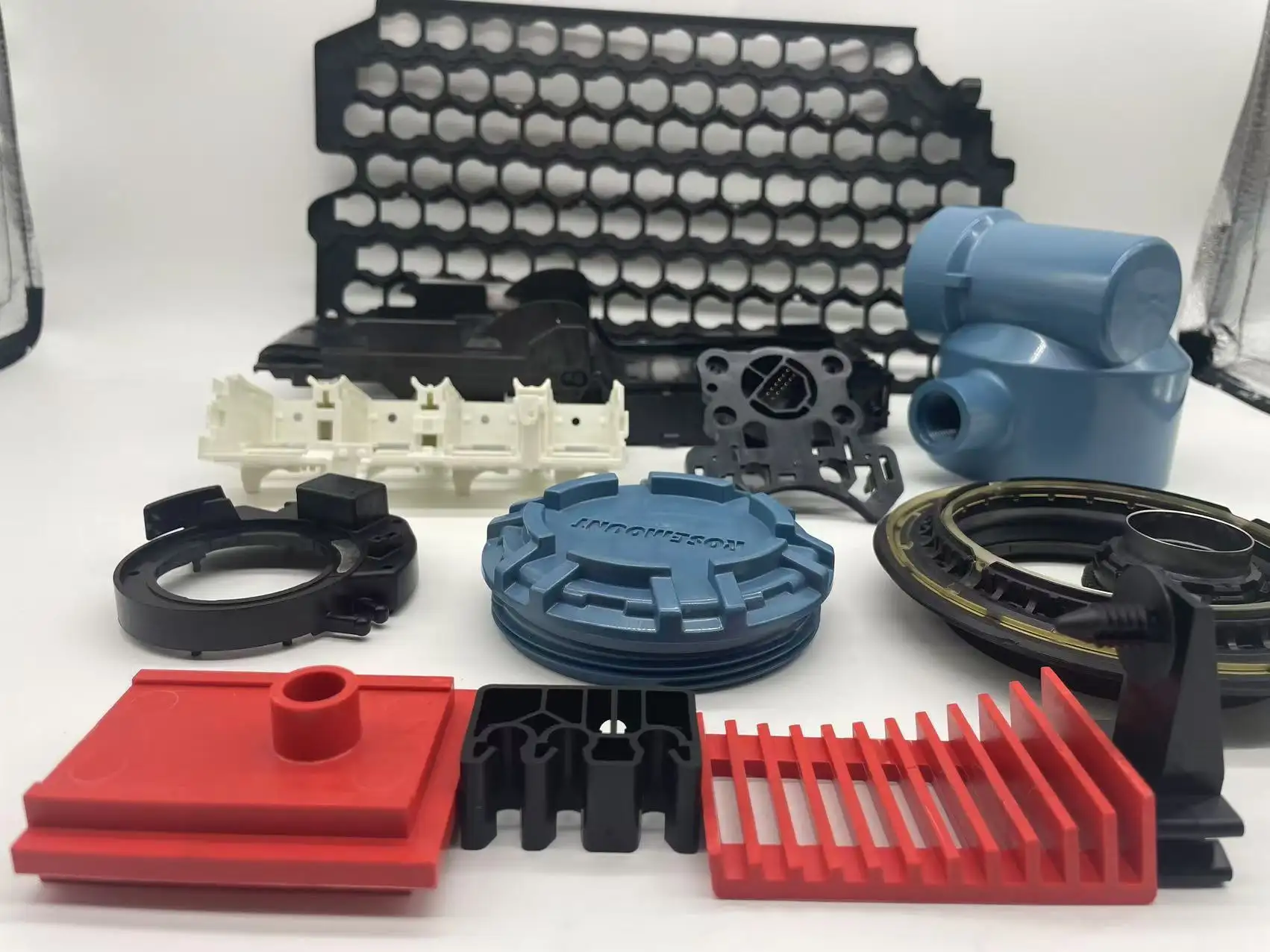 Automotive Plastic Mold - - Pioneer Plastech-2 4