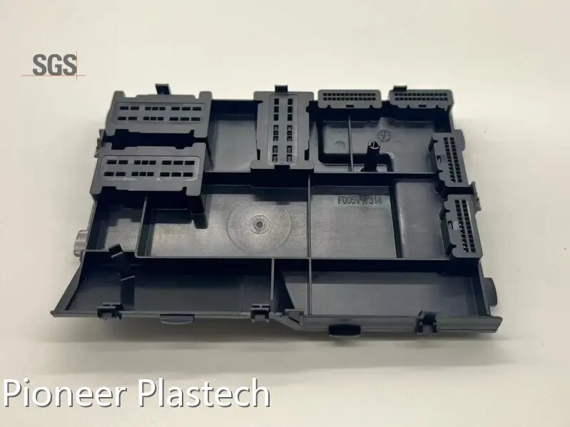 Plastic Injection Car Parts - - Pioneer Plastech-1 1