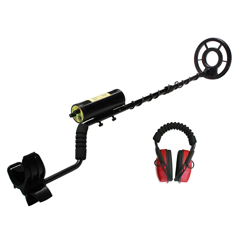 Exploring The Depths: The Ultimate Guide To Using An Underwater Metal Detector 1