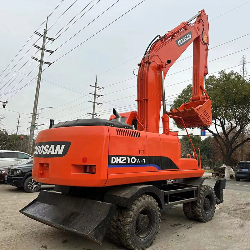 2018 Escavatore gommato Doosan DH210W-7 21 tonnellate Corea nuovi pneumatici originali ad alta efficienza 1