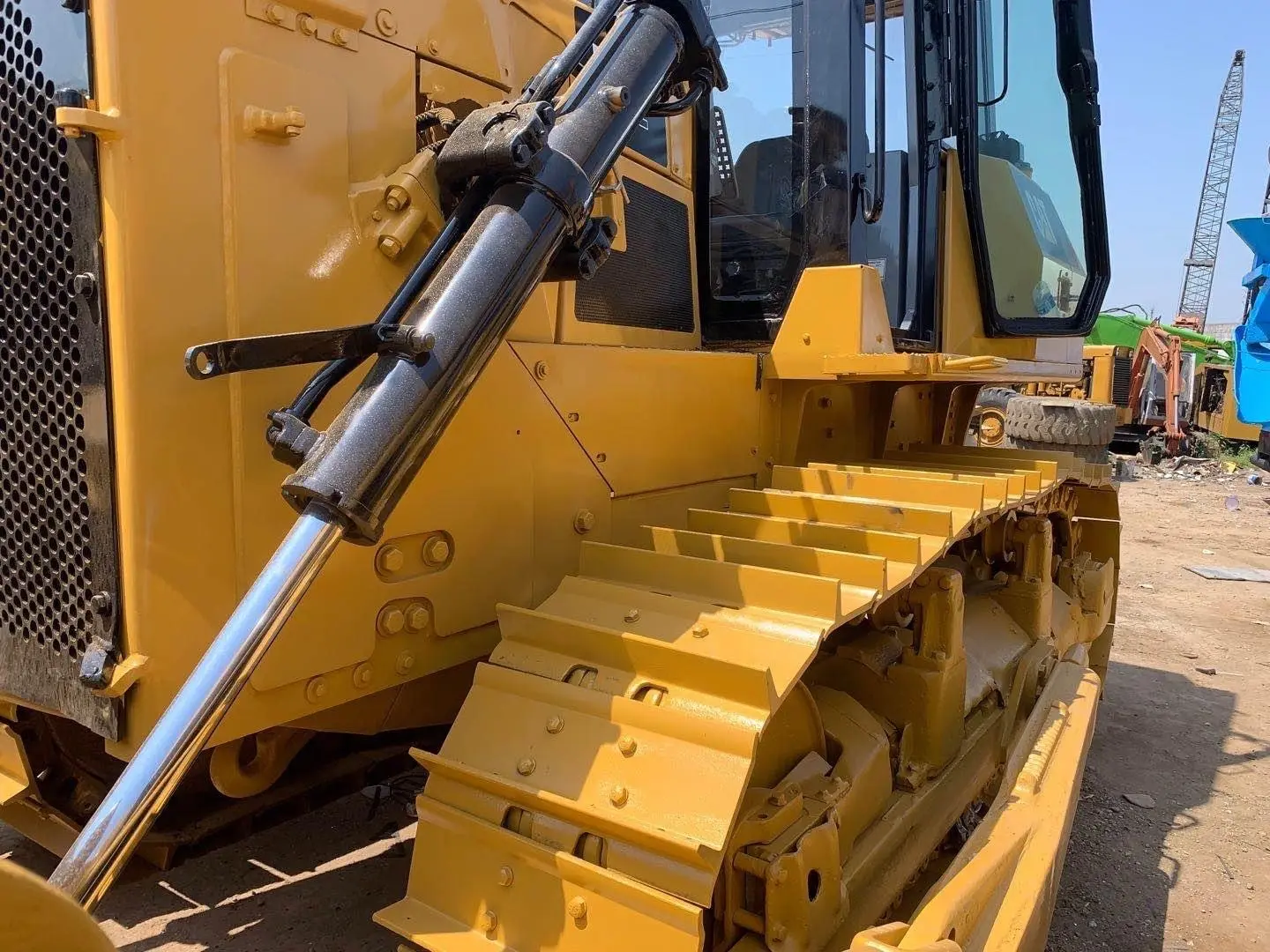 Durableused Mini Dozer for Sale for Petrochemical / T/T 6