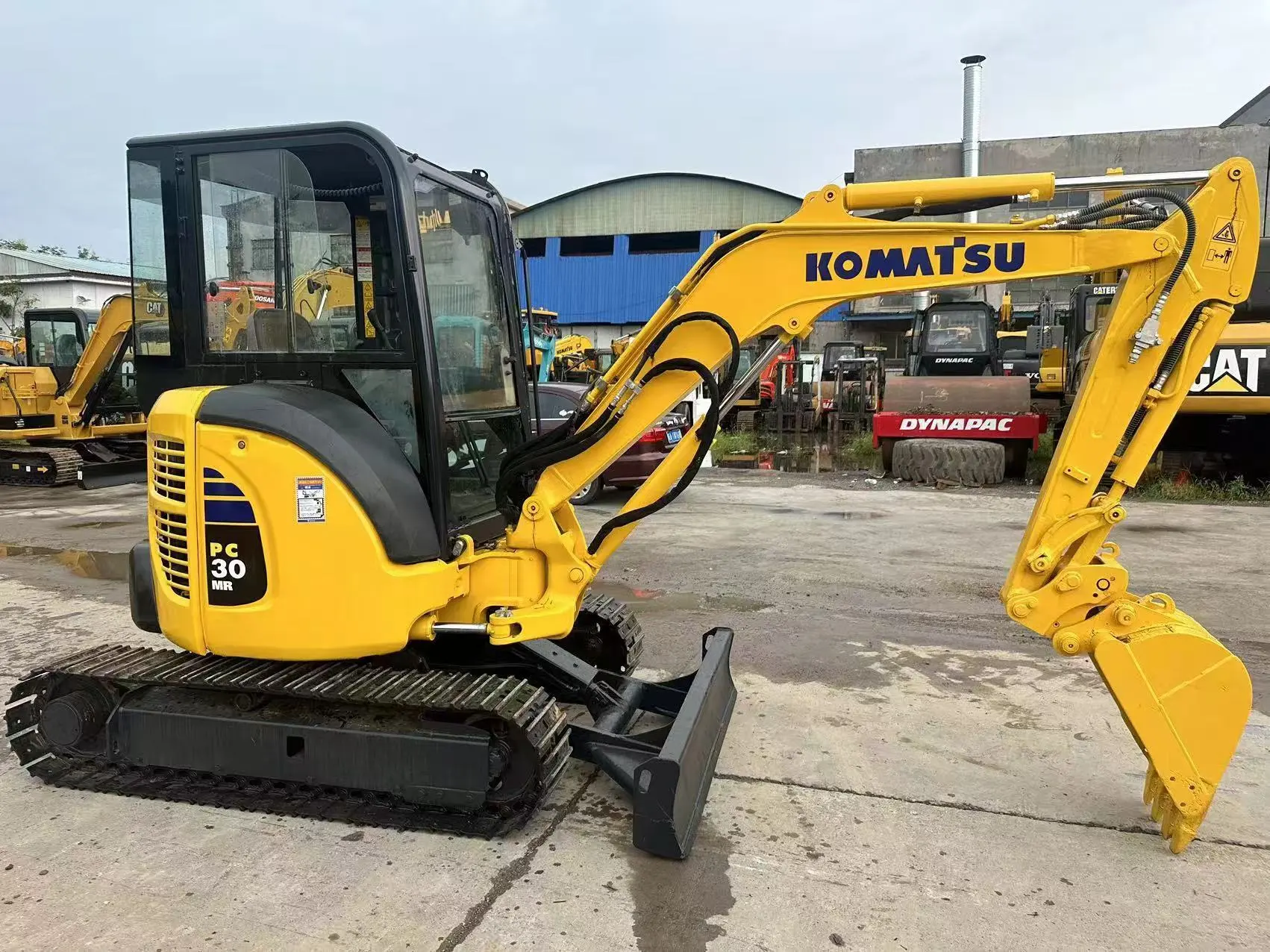 Mini escavatore cingolato Komatsu PC30MR-3 2017 21,4 kW 0,09 m3 1