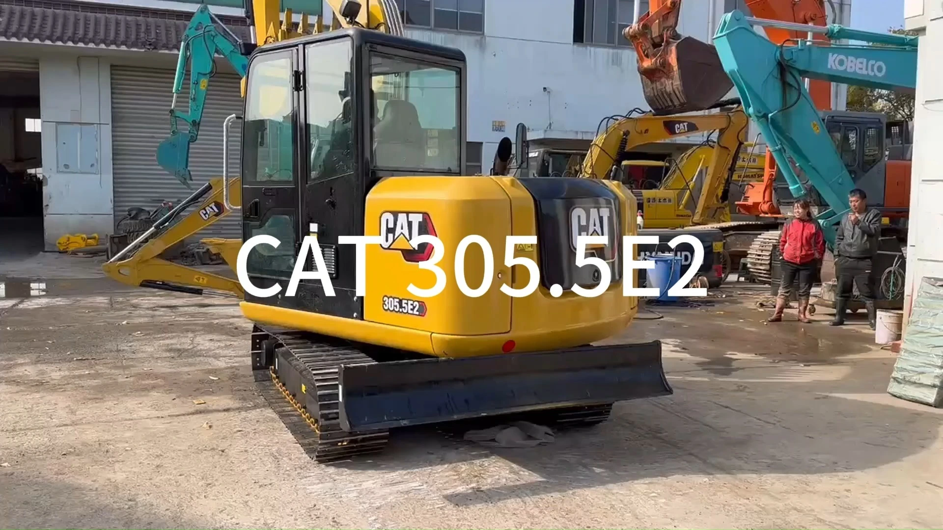 Miniescavatore CAT 305.5E2 usato del 2021, 100% pronto per lavorare 1