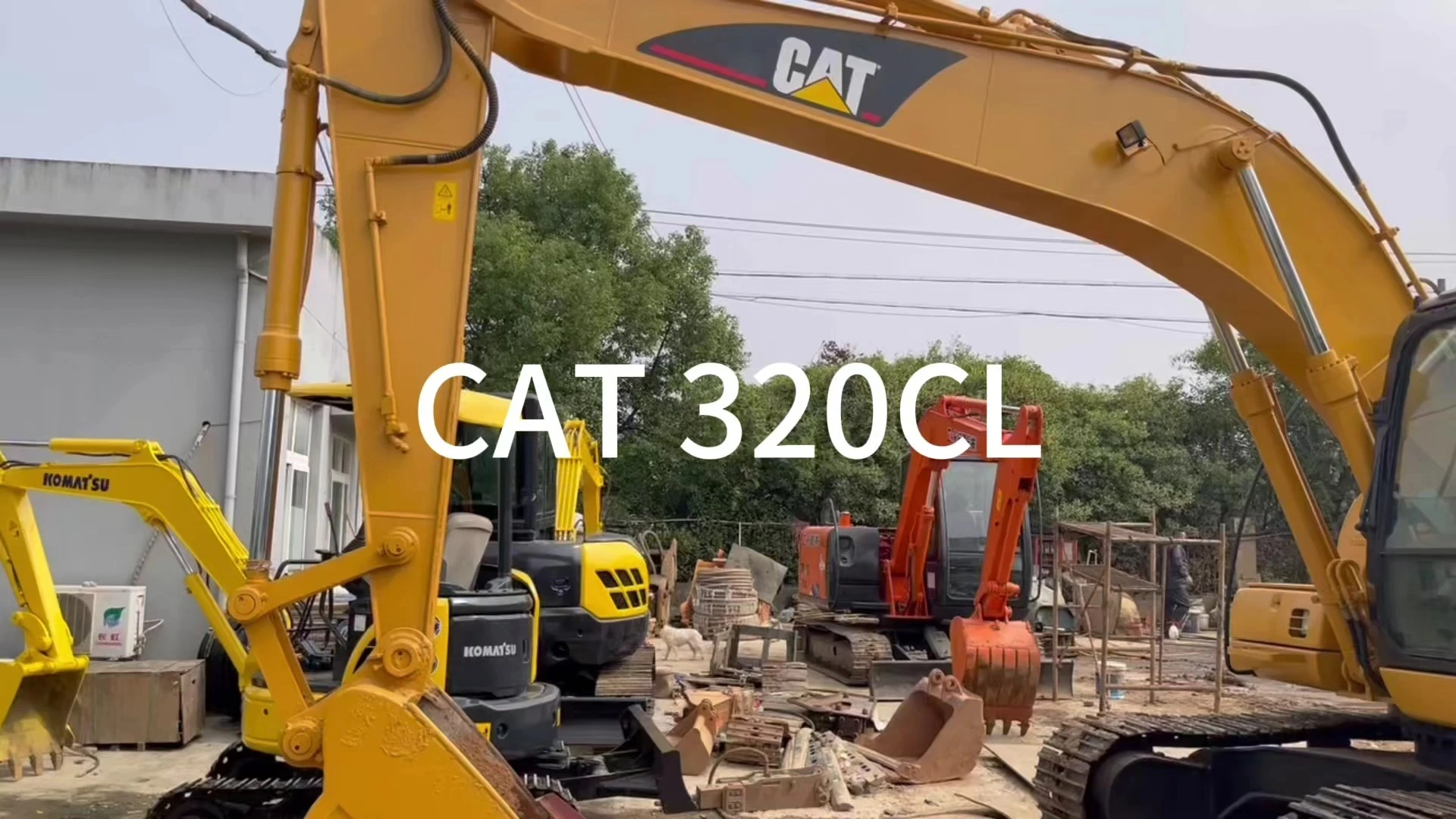 Pelle sur chenilles d&39;occasion CAT 320CL 2005 Machine de creusement d&39;occasion Équipement de terrassement lourd en stock à vendre 1