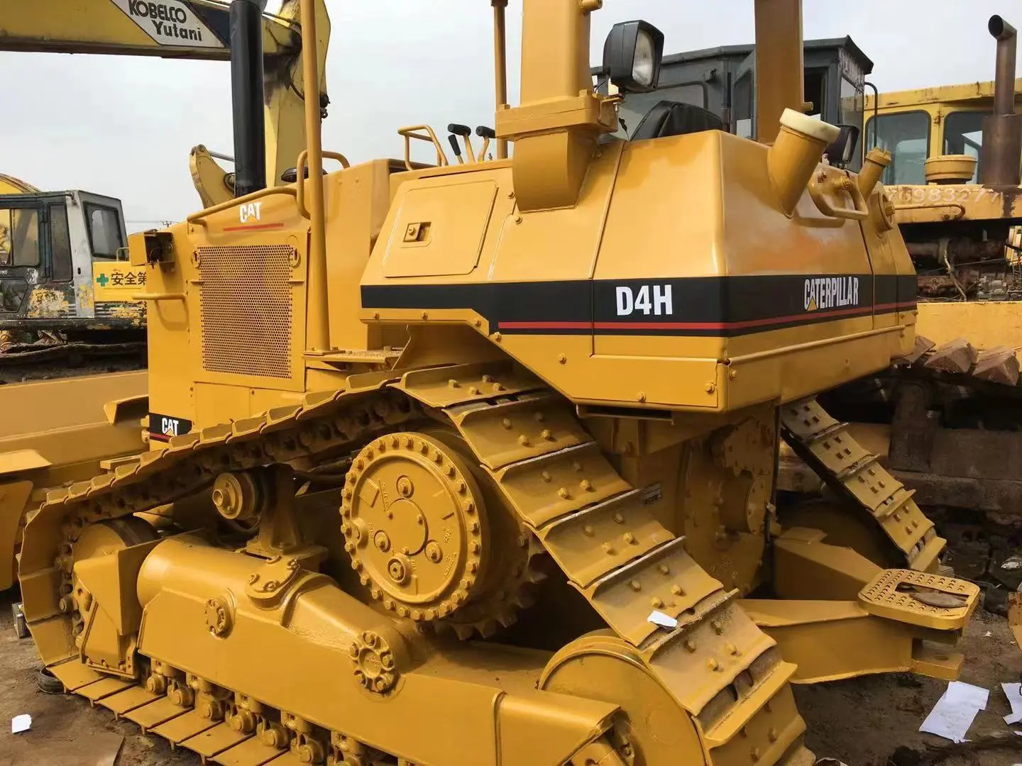 1996 CAT D4H Used Bulldozer Secondhand Construction Machinery Digger CAT D5K D5G D6D D6G D6R D6H D7R D7H D7G D8K D8R D8T for Sale 1