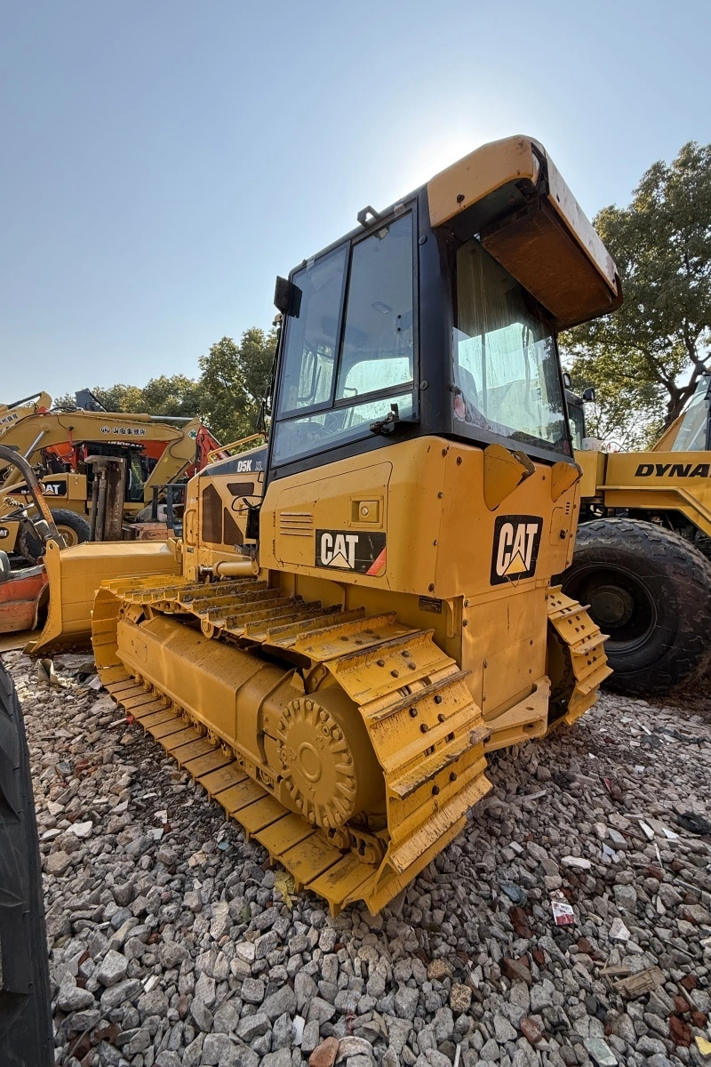 2015 CAT D5K б/у бульдозер тяжелое землеройное оборудование CAT D4H D5K D5G D6D D6G D6R D6H D7R D7H D7G D8K D8R D8T на продажу 1