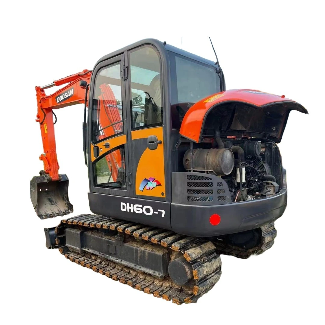 Escavatore usato DOOSAN DH60 del 2013 Mini escavatore cingolato di seconda mano DH35 DH55 DX55 DX60 DH60 DH80 in magazzino per la vendita 1