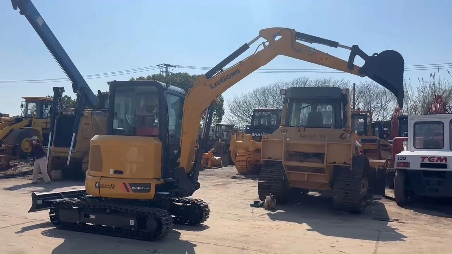 2025 LIUGONG 9035 Used Excavator Construction Machinery Original Good Condition Hydraulic Crawler Digger 1