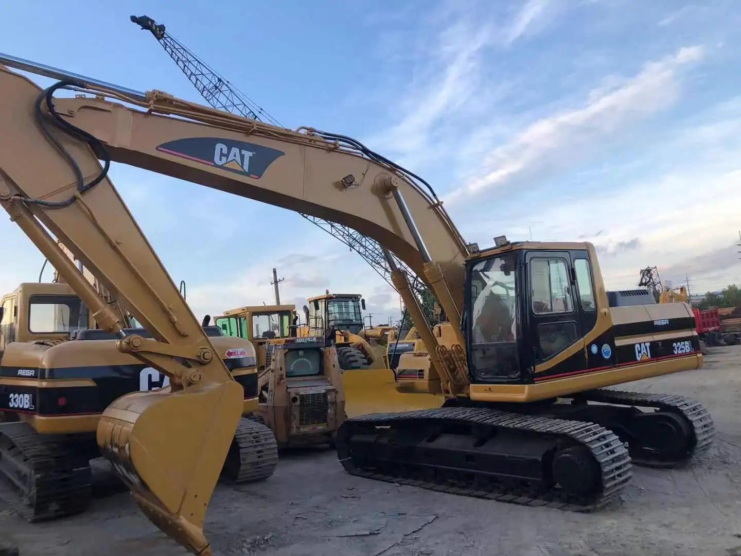 2008 CAT 325BL Used Excavator 25 Ton Secondhand Digger Global Delivery from Shanghai Yard 1