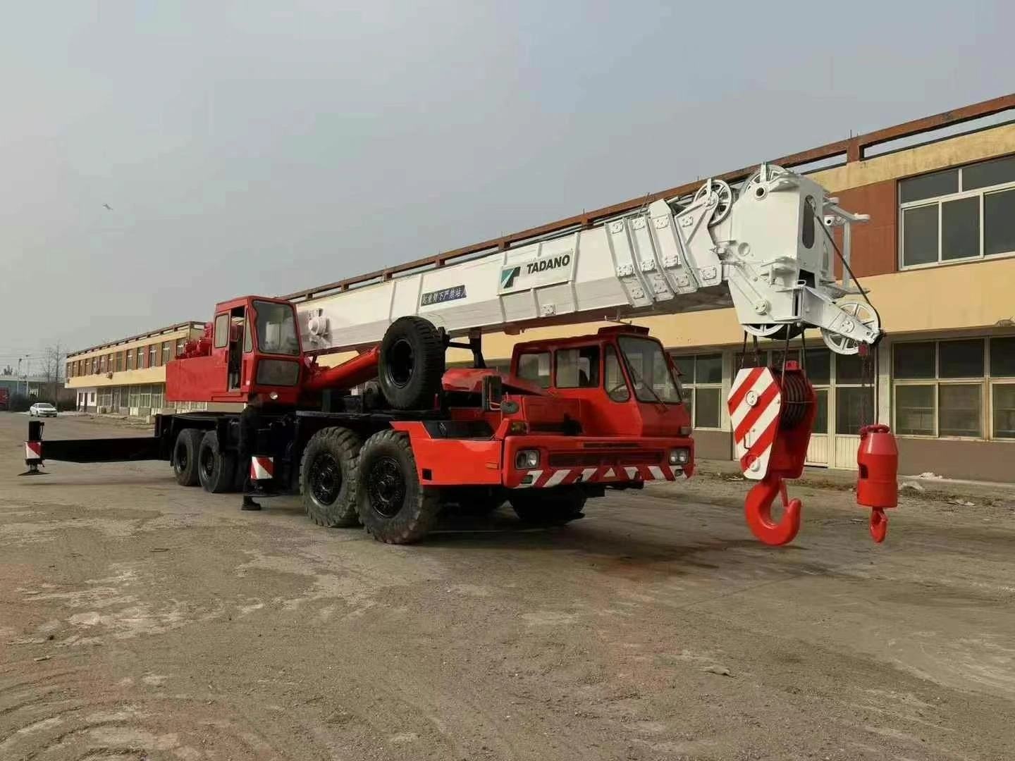 2013 TADANO GR 700EX Rough Terrain Crane 1