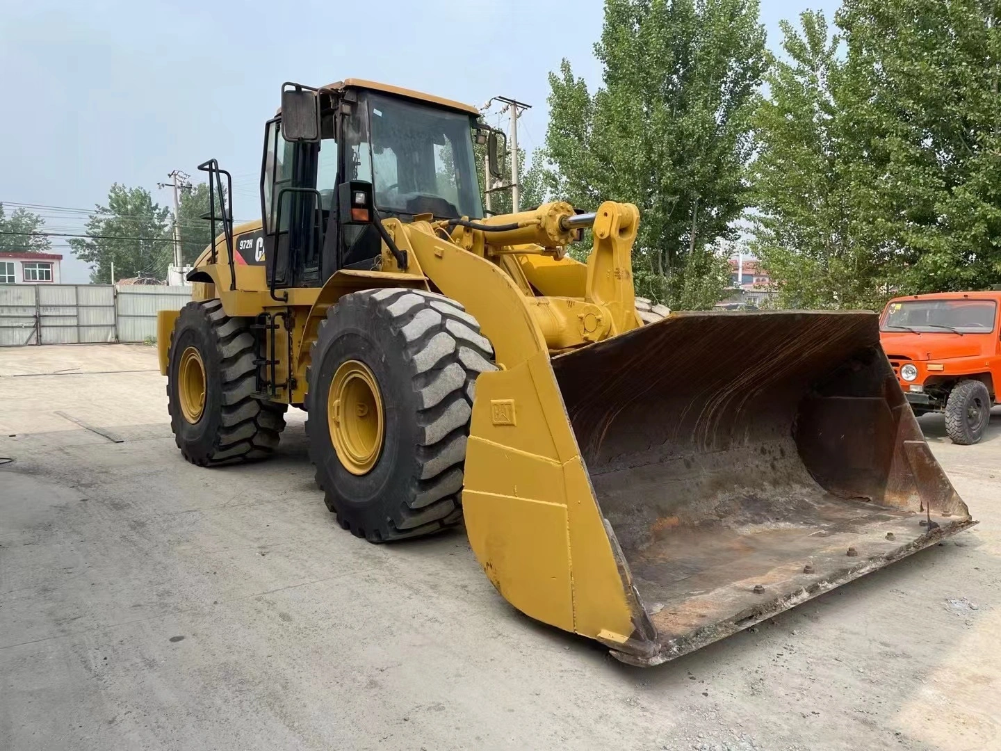 2017 CAT 972H Used Wheel Loader Japan Made Secondhand Wheel Loader in Shanghai Yard 1