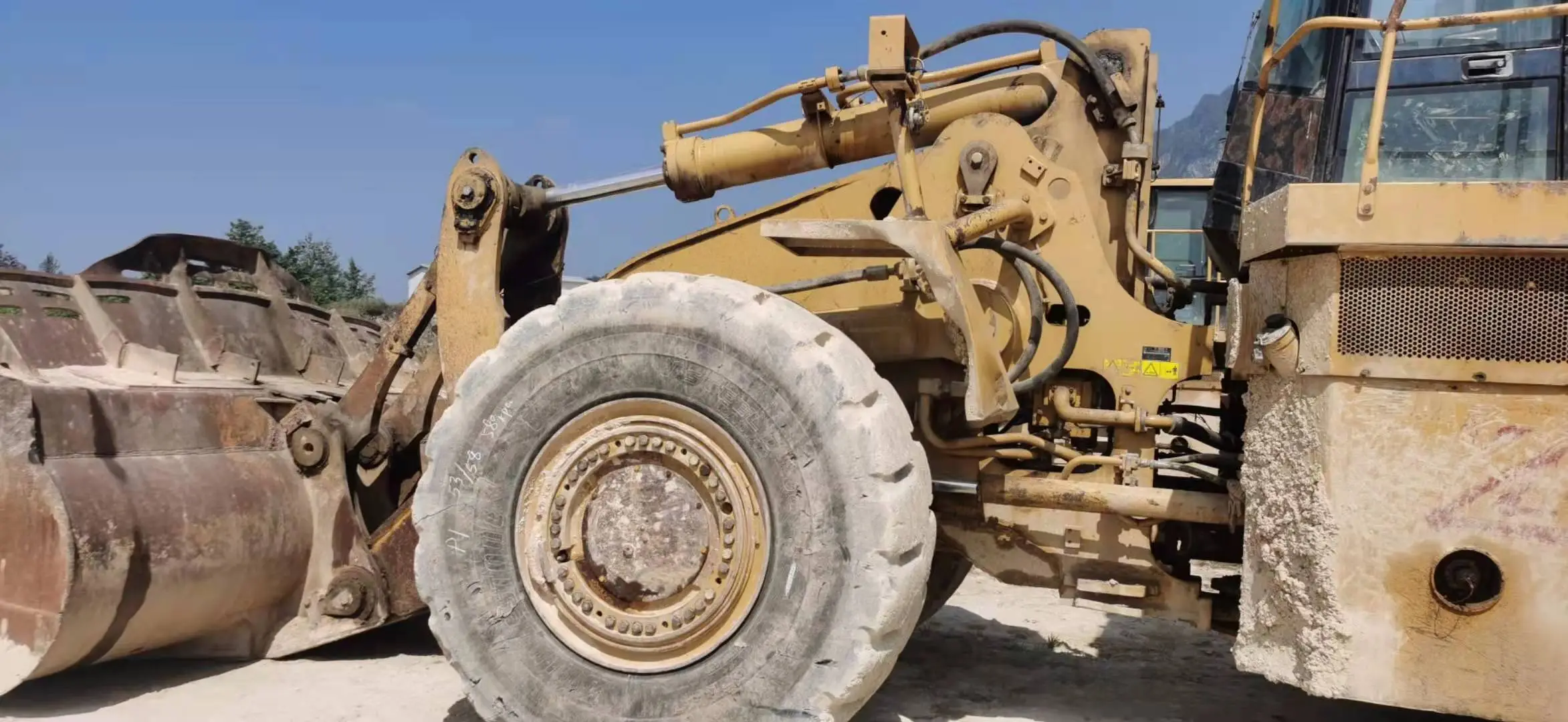 2016 CAT 988H Used Wheel Loader Original Machine Secondhand Wheel Loader in Good Performance 1