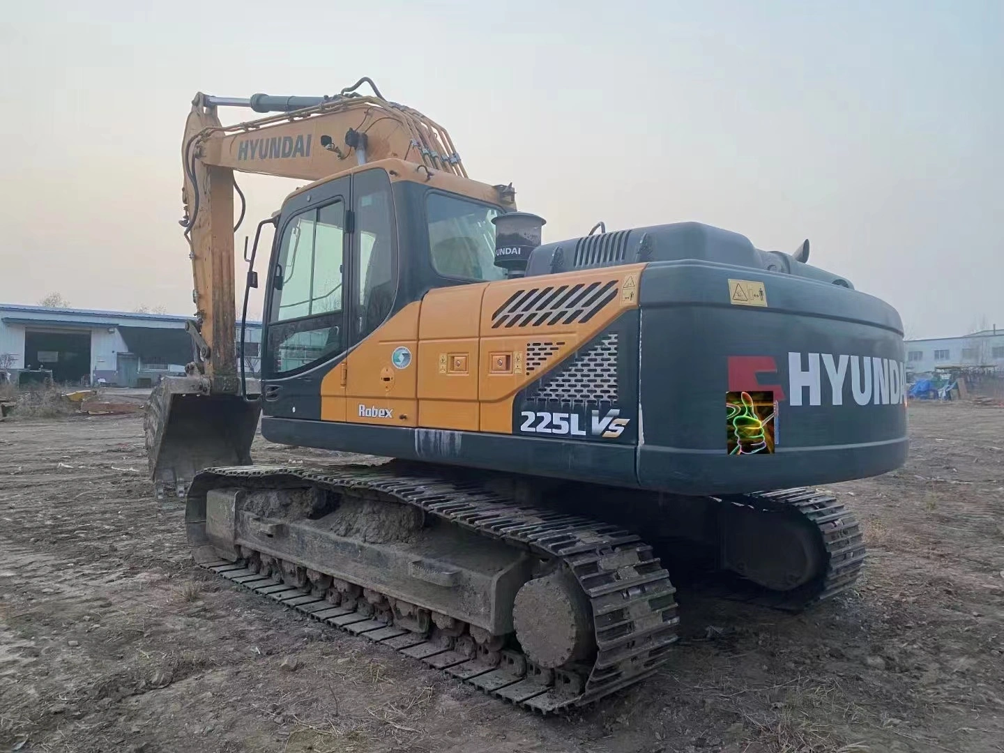 2020 Hyundai 225VS б/у гусеничный экскаватор подержанный экскаватор на 100% готов к работе на шанхайской верфи 1