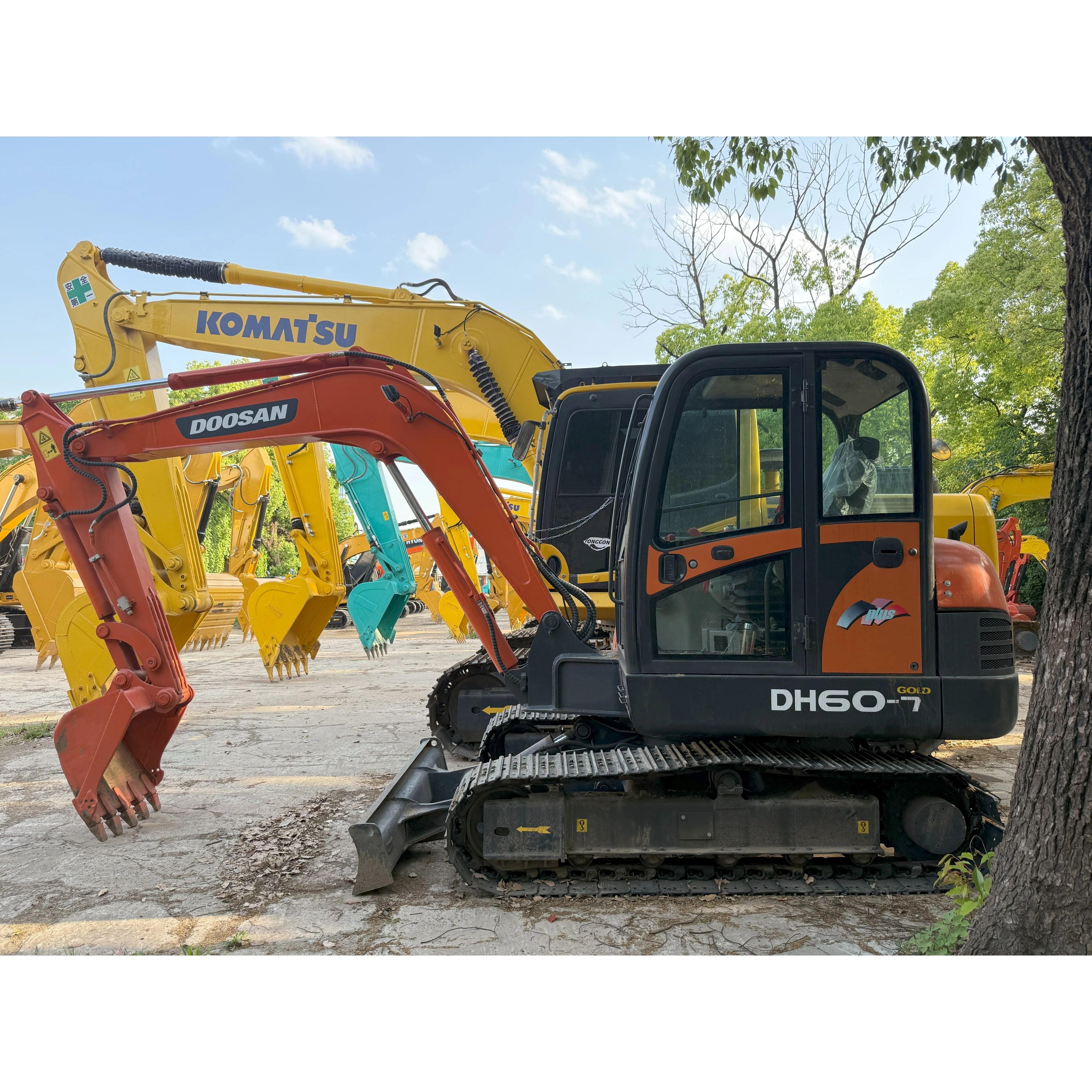 2019 DOOSAN DH60-7 EXCAVATOR USADO 6 TON Digger de segunda mano en la entrega global de Shanghai Yard 1