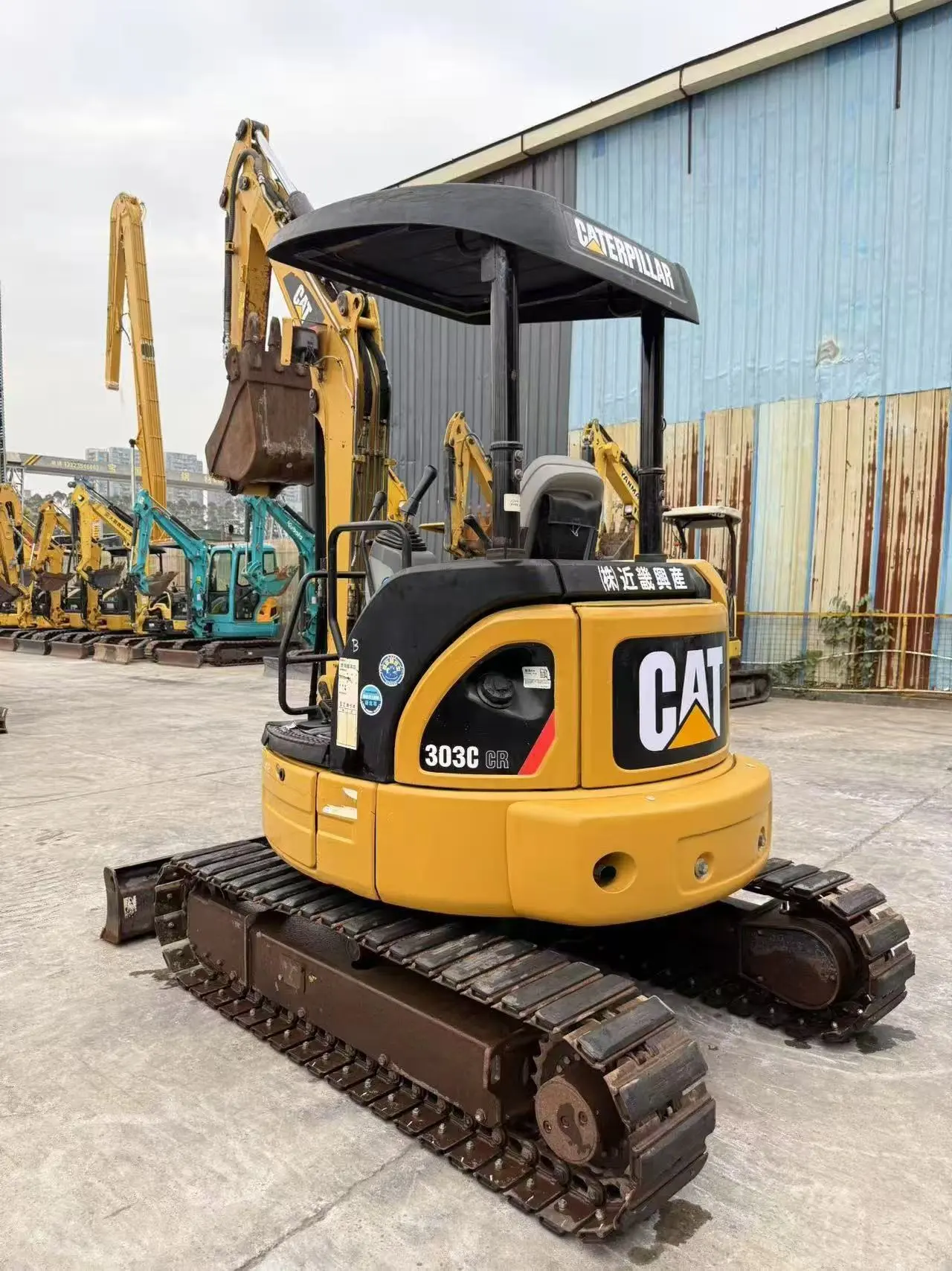 2015 CAT 303CR 304C 305E mini hydraulic excavator made in USA 1