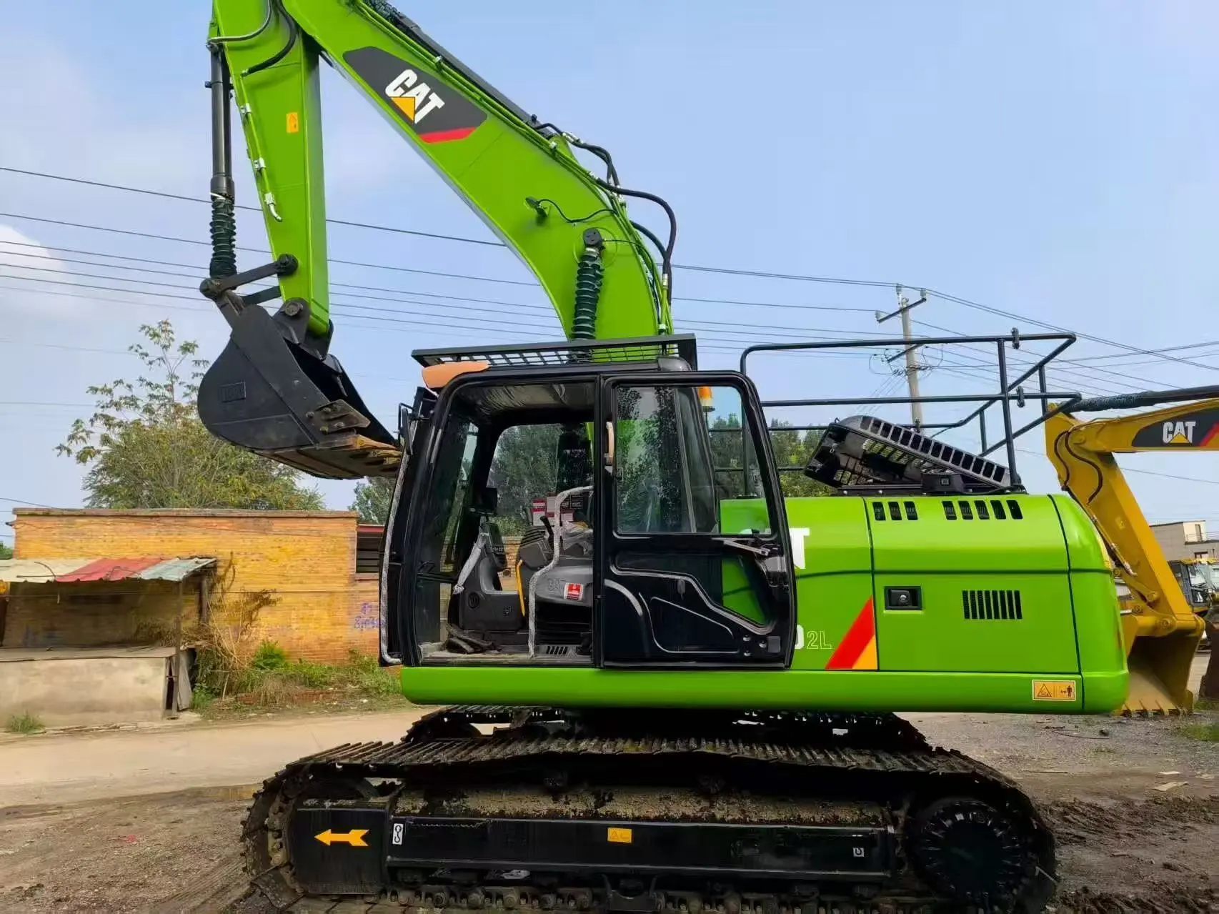 2019 CAT 320D2L Used Excavator with VBC Secondhand Diggers 20 Ton Original Cat Excavator 320B 320C 320D 320D2 320GX 320GC for Sale 1
