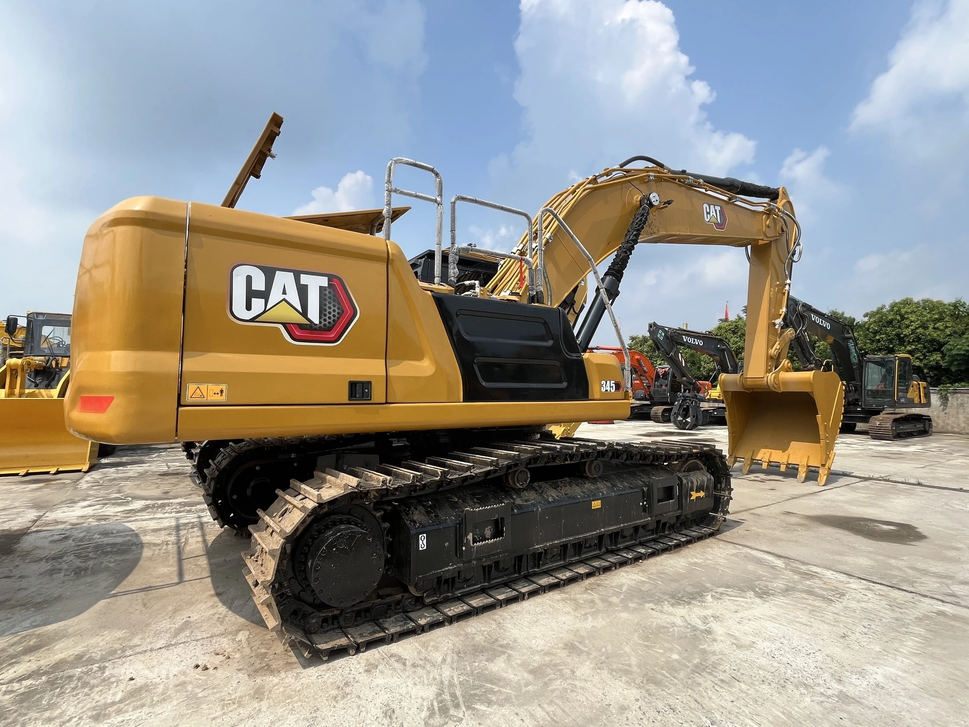 2022 CAT 345 New Model Used Excavator Secondhand Diggers Original CAT 320 323 326 345 for Sale in Shanghai 1