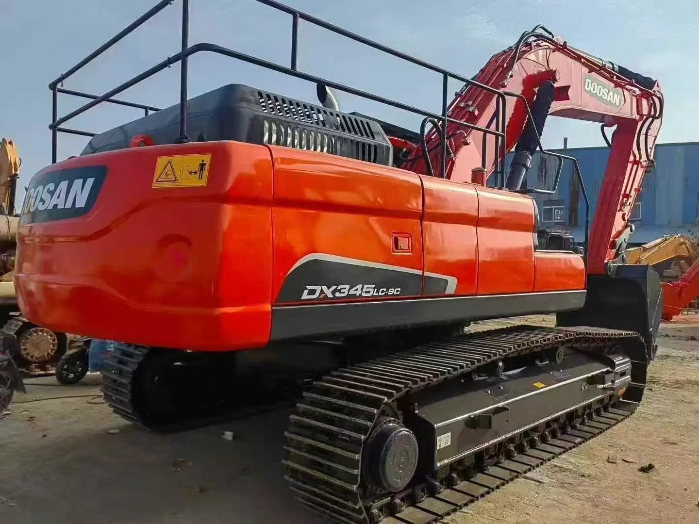 2023 DOOSAN DX345-9 Used Excavator 34 Tons Secondhand Hydraulic Crawler Digger High Quality in Shanghai Yard 1