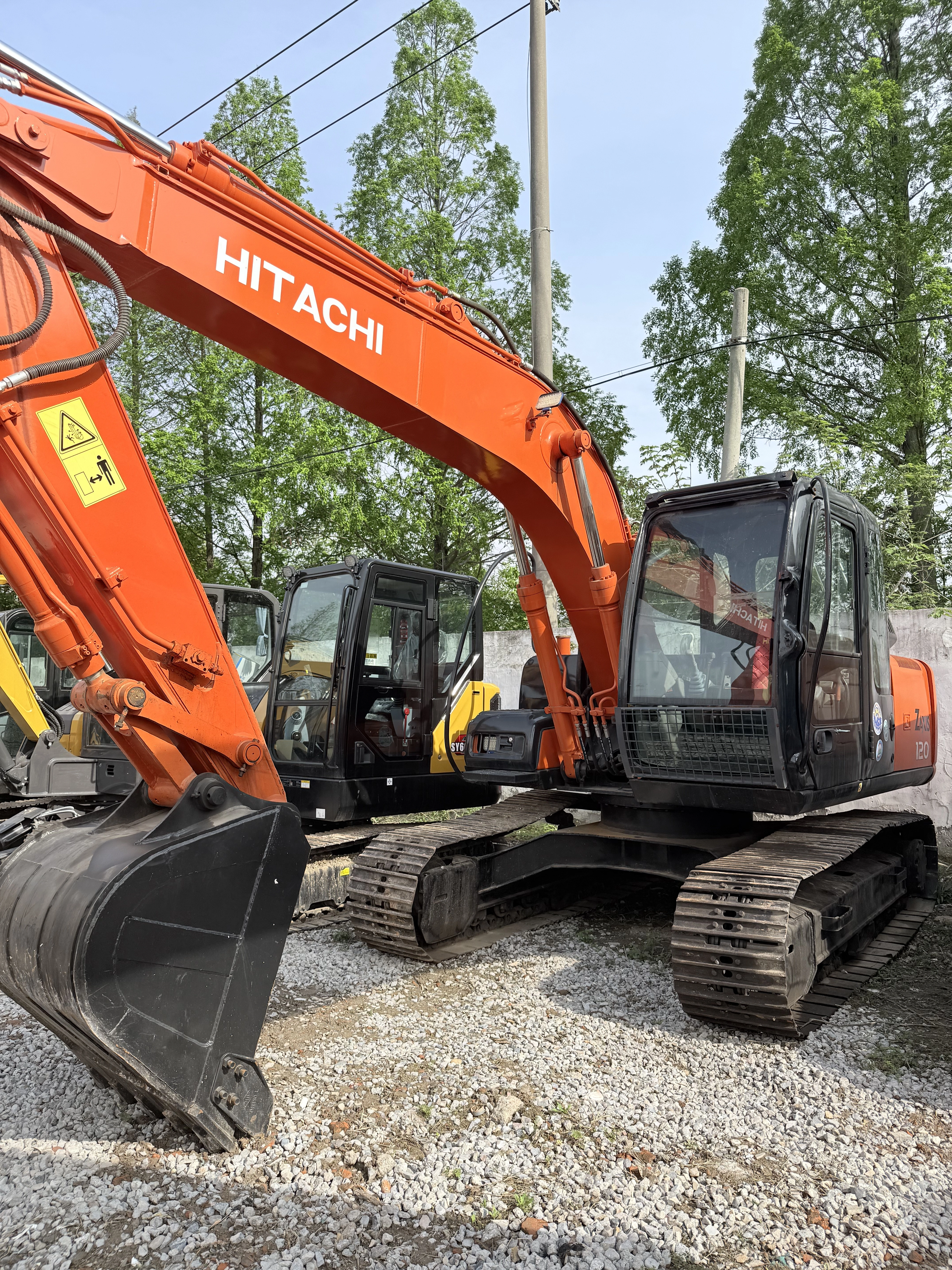 2020 HITACHI ZX120 Used Excavator 12 Tons Seconshand Hydraulic Crawler Digger High Quality in Shanghai Yard 1