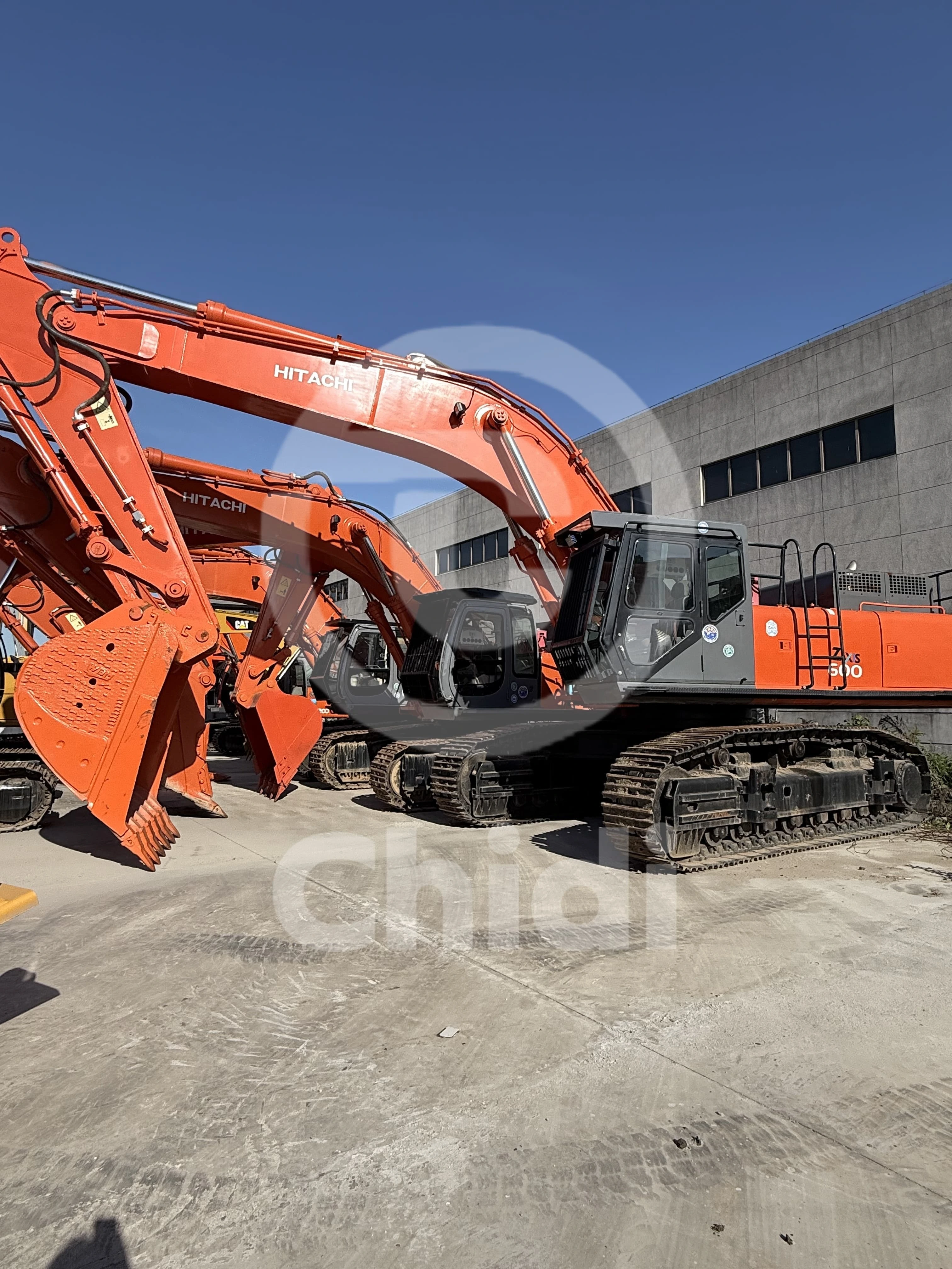 2019 Hitachi ZX600 Secondhand Excavator 60 Ton Crawler Diggers in Stock for Sale in Shanghai 1