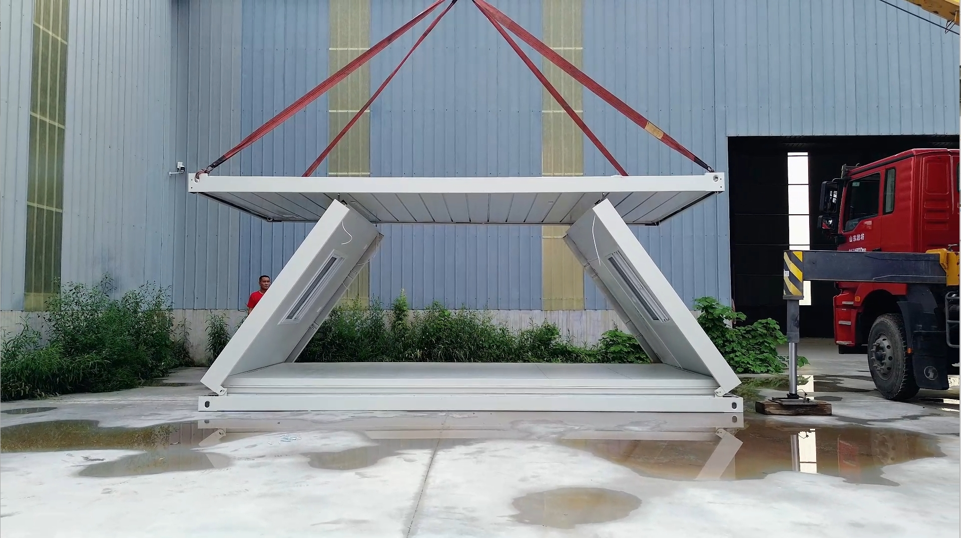 folding  house 1