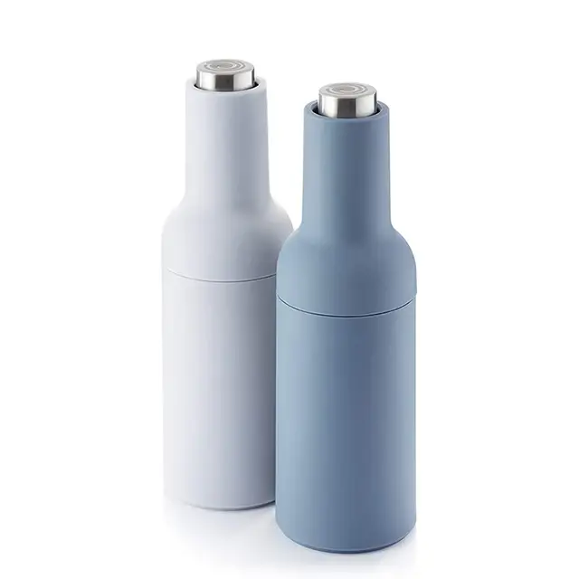 Automatic Salt Pepper Grinder 4.5*7*22.5cm by Qianzan 3